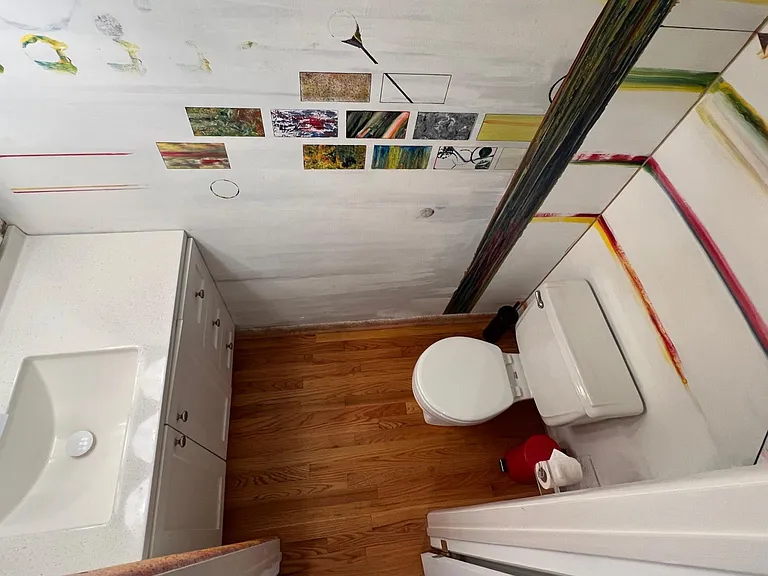 First floor: bathroom