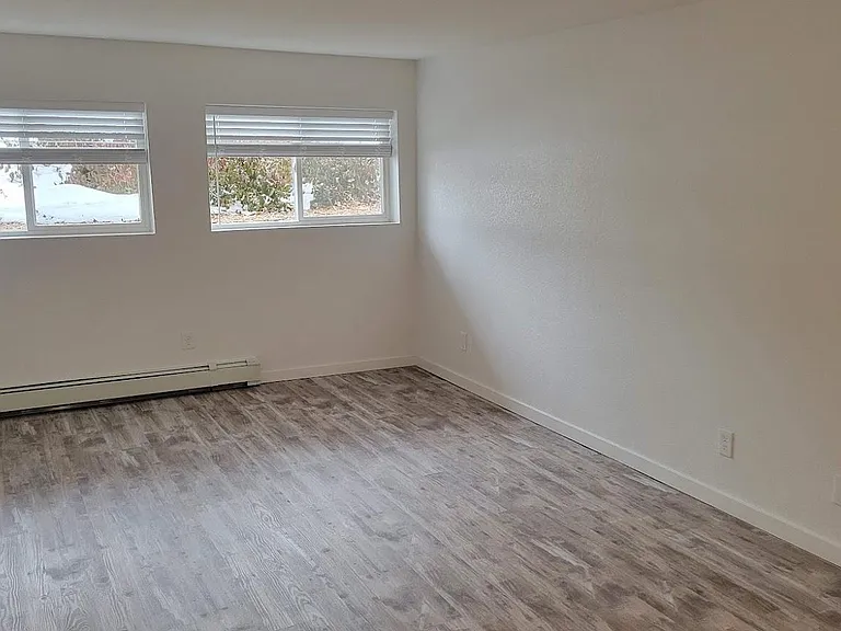 1300 Golden Cir #102 — Photo 1
