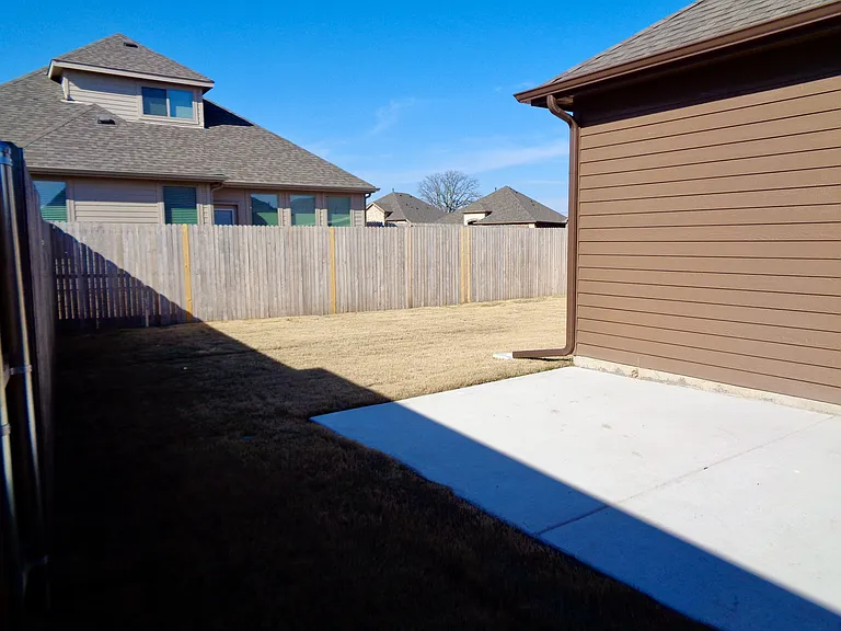 620 Dogwood Dr — Photo 15