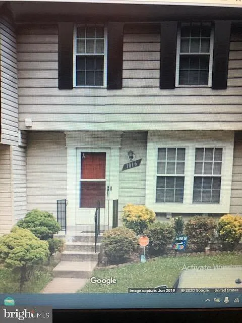 1016 Mornington Pl photo 1