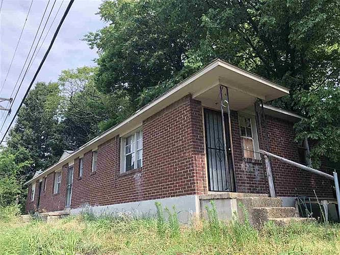 2nd image of 271 N Manassas St