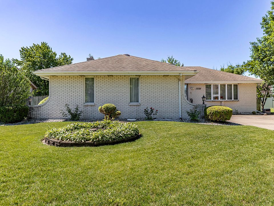 1st image of 1534 Poplar Ln