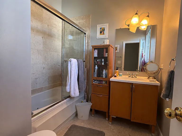 2215 W Augusta Blvd #3E — Photo 8