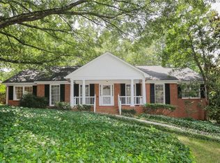 730 Starlight Dr NE, Sandy Springs, GA 30342