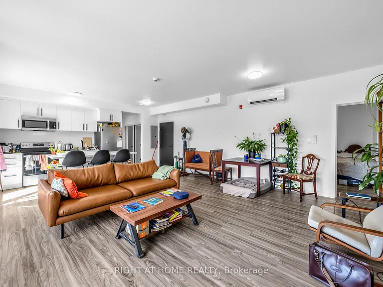 148 Glenlake Ave #8 — Photo 4