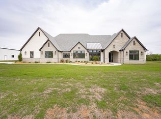 2211 N Fairlake Dr, Stillwater, OK 74075