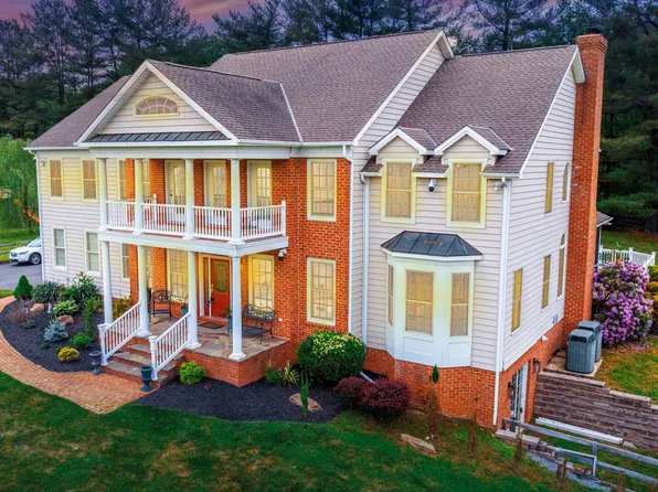2729 Hollow View Dr, Finksburg, MD 21048