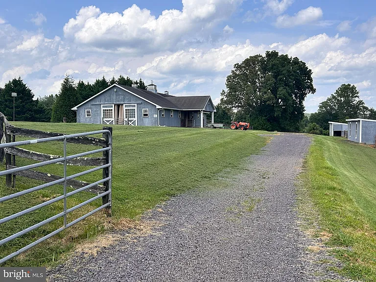 409 Cook Mountain Dr — Photo 17