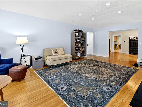5th image of 14 Baldwin St