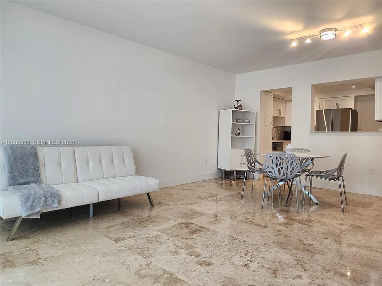 3505 S Ocean Dr #209 — Photo 4