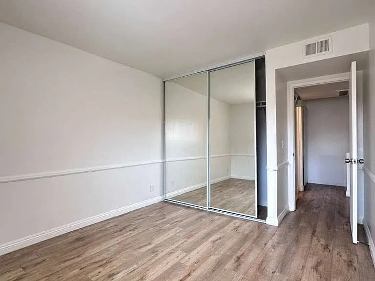 121 Sinclair Ave #233 — Photo 14