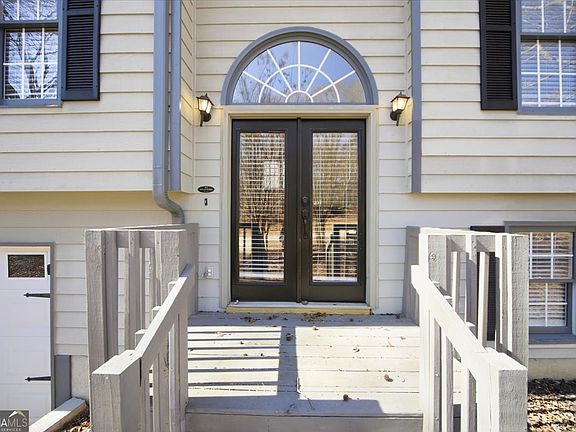 3rd image of 47 Stevenson Trl