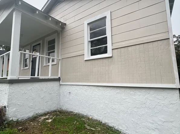 195 Hargraves Ave, Rossville, GA 30741