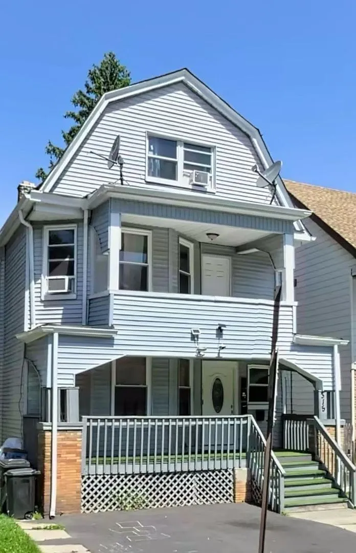 Spacious 3BR House in East Orange — Photo 4