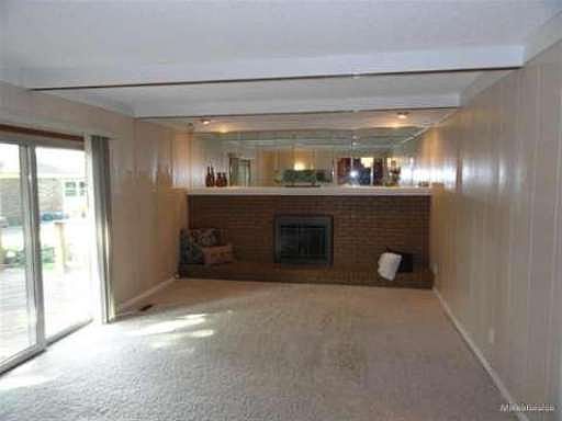 4th image of 47232 Warwick Ct