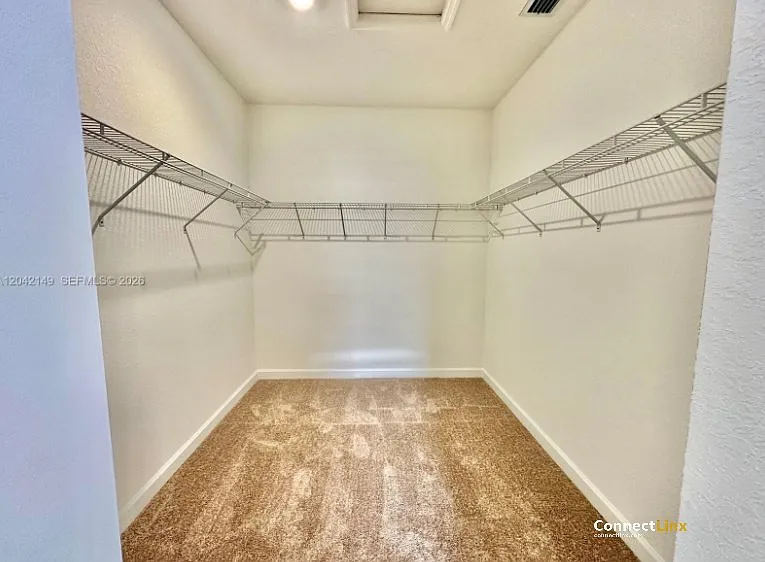 114 SW 184th Pl — Photo 6