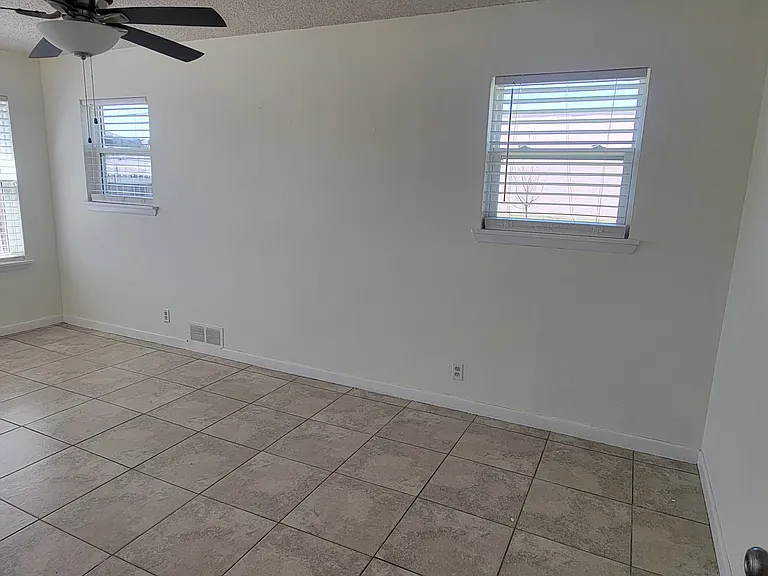 1305 Yates Dr — Photo 20