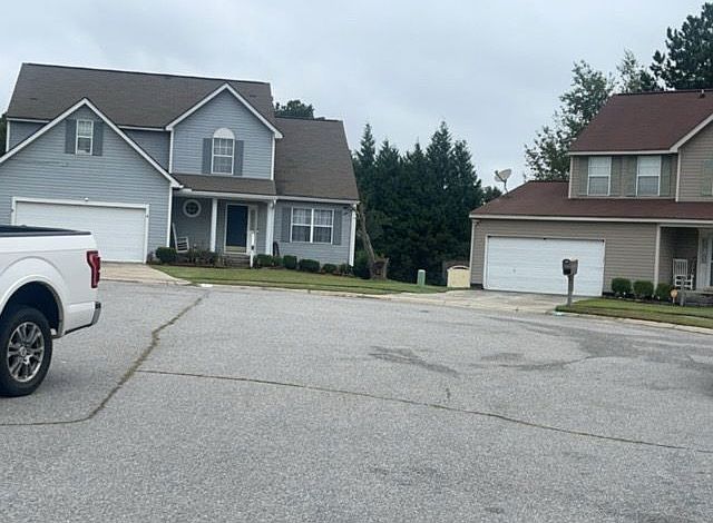 2nd image of 38 Hardwood Ct
