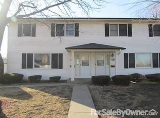 1188 Sweetbriar Pl, Galesburg, IL 61401