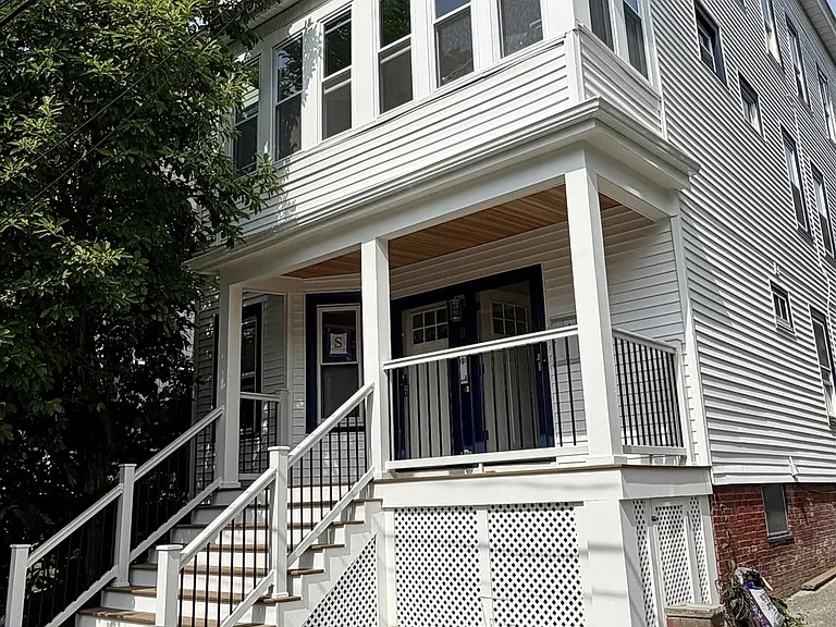 9 Ashland St #2 — Photo 24