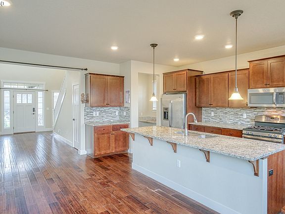 5th image of 699 SE 78th Ave