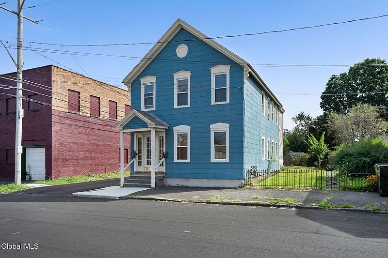 2nd image of 22 108th Street