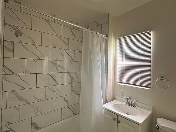 5th image of 1659 S Catalina St #1675
