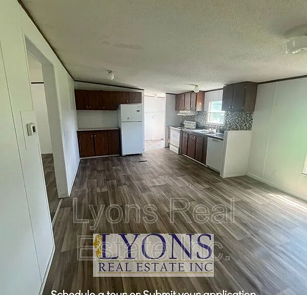 10 Chaserville Blvd — Photo 8