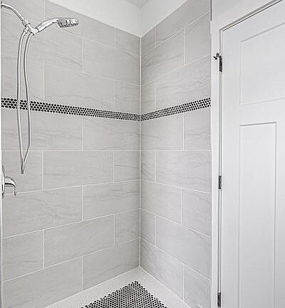 2nd image of 321 7th St