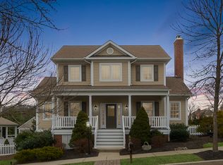 805 Rosewood Dr, Chester Springs, PA 19425