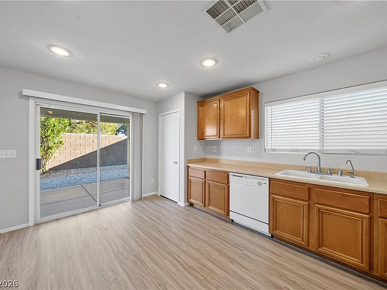 9021 Spirit Canyon Ave — Photo 7