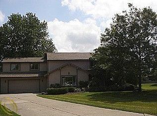 5731 Culpepper, West Bloomfield, MI 48322