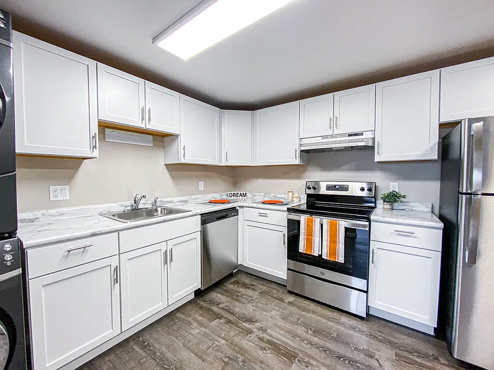 1125 Petra Pl #2