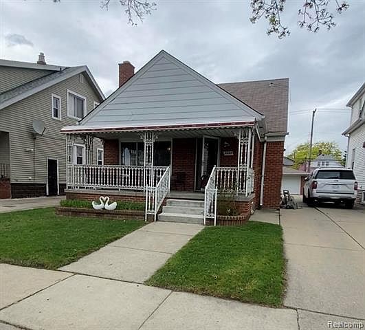 2nd image of 5044 Bingham St