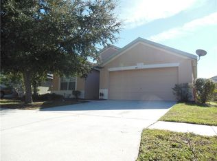 404 Halifax Bay Ct, Apollo Beach, FL 33572
