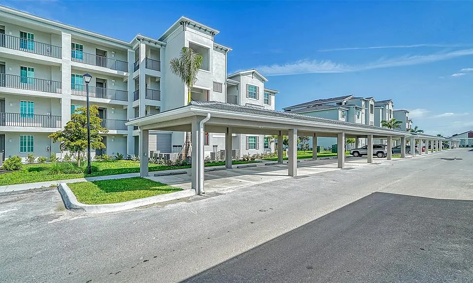 12180 Wellen Golf St #205