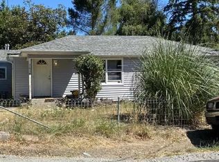2416 Harding St, Sweet Home, OR 97386