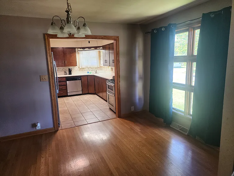 3981 Ridge Pkwy — Photo 9