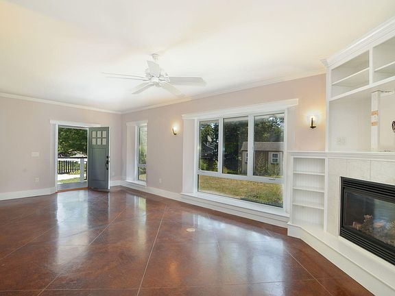 5th image of 746 Carriage Shop Road