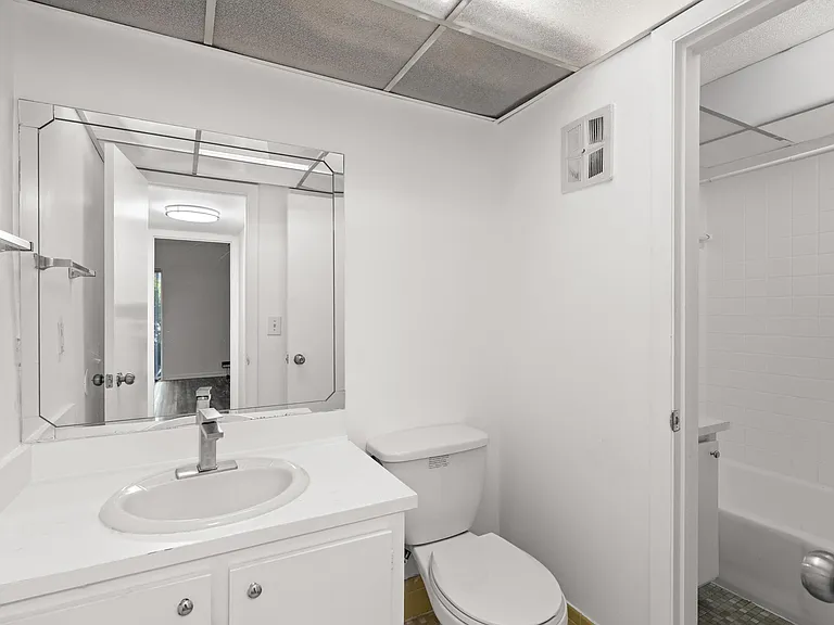 630 NW 13th St #150 — Photo 11
