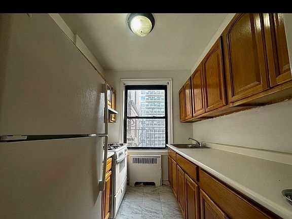 5th image of 17860 Wexford Ter APT 5D