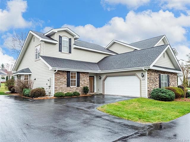 1st image of 224 Towne Place Dr #16A