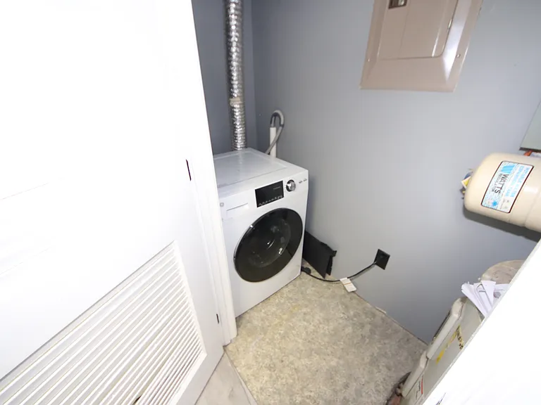 514 Saint Paul Pl #C — Photo 17