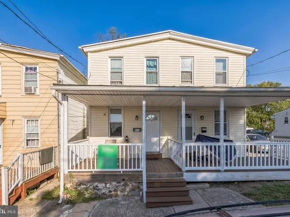 573 E Howard St, Stowe, PA 19464