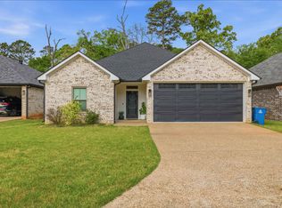 171 Ron Boyett Dr, White Oak, TX 75693