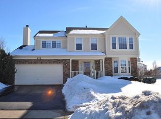 855 Longmeadow Dr, Carol Stream, IL 60188