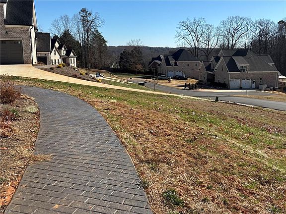 5th image of 5483 Meadowlark Ct