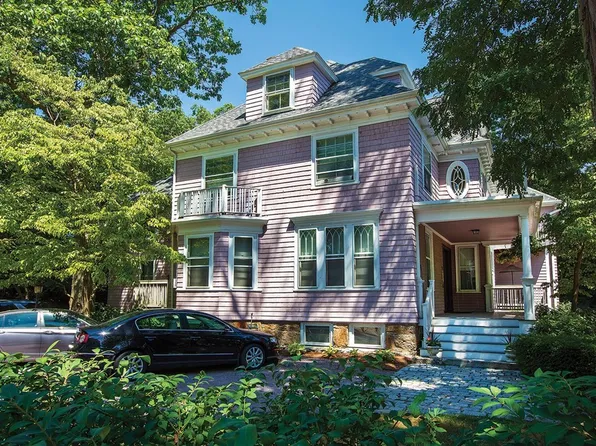 140 Kilsyth Rd, Brighton, MA