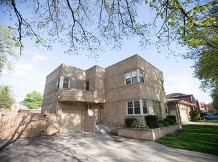 9133 S Oakley Ave, Chicago, IL 60643