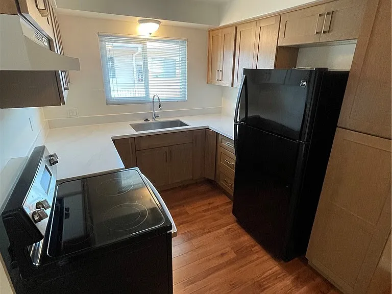 5716 Sultana Ave #6 — Photo 6